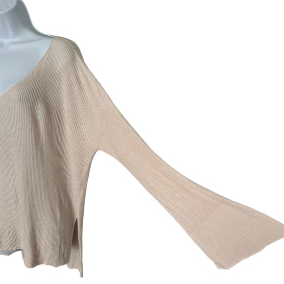 ATM Women’s V-Neck Lightweight Sweater - Picture 3 of 6